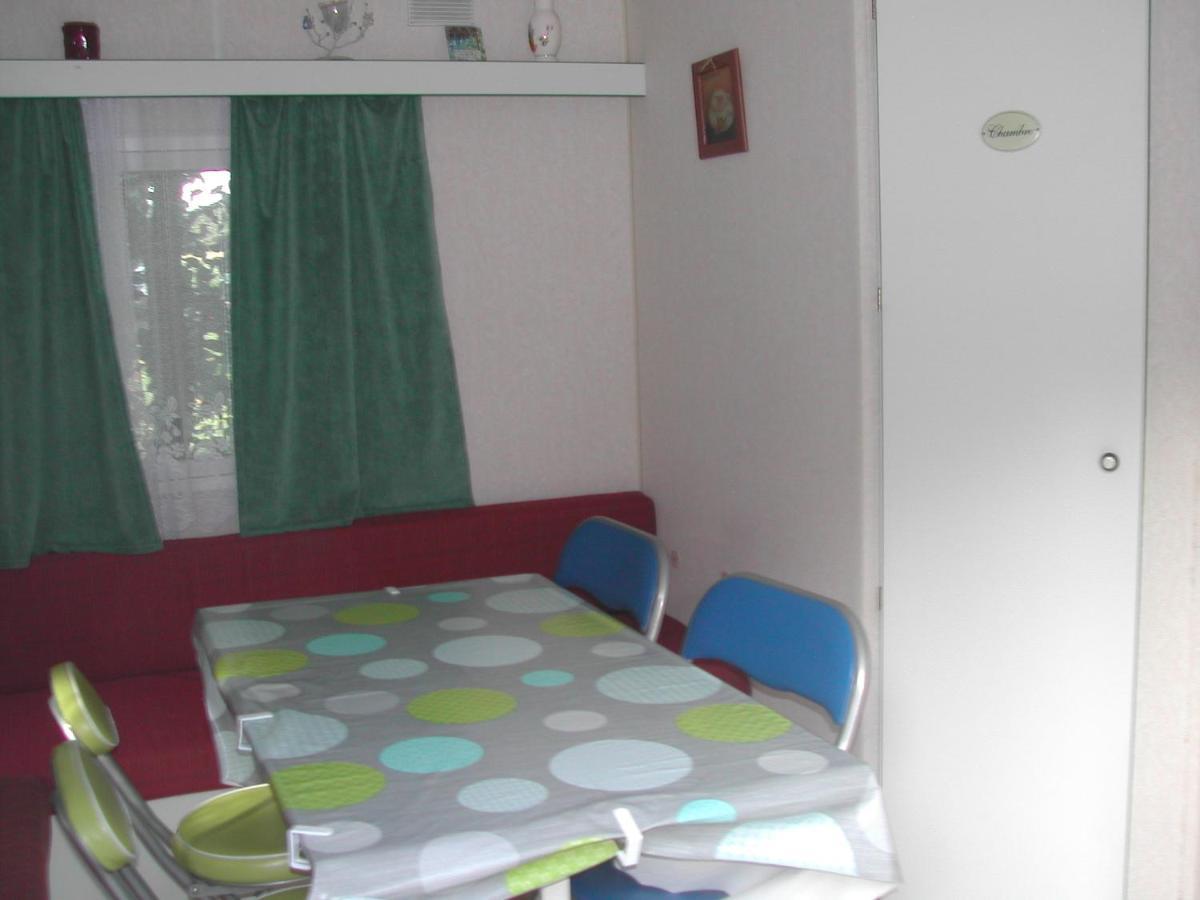 Mobil Home Dordogne Mouzens  Exterior foto